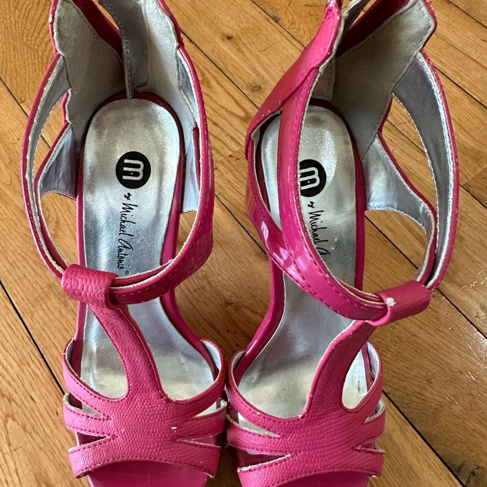 Michael Antonio size 5
